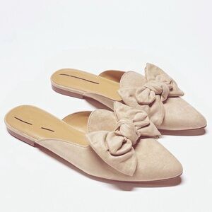 J.Crew Suede Bow Detail Mule Pointed Toe Beige Slip On Flats NEW Size 8